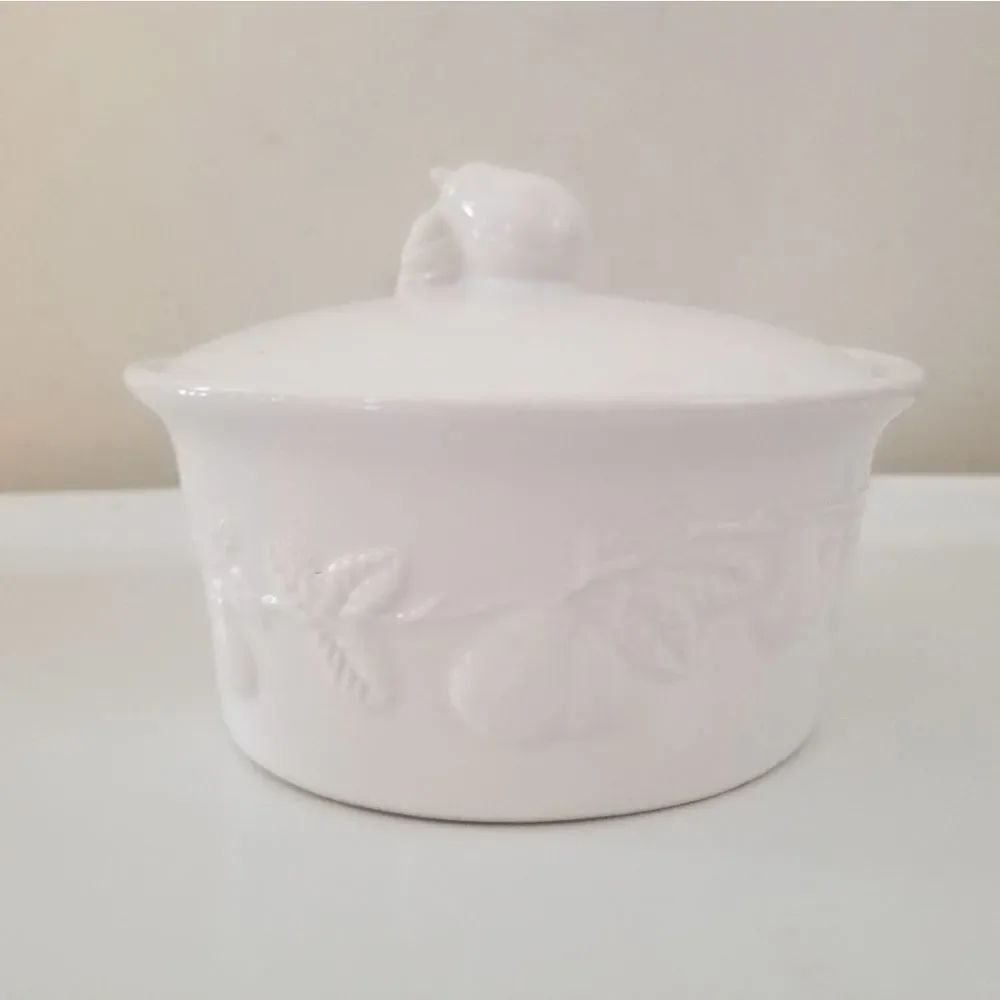 Lillian Vernon vintage farmhouse dish